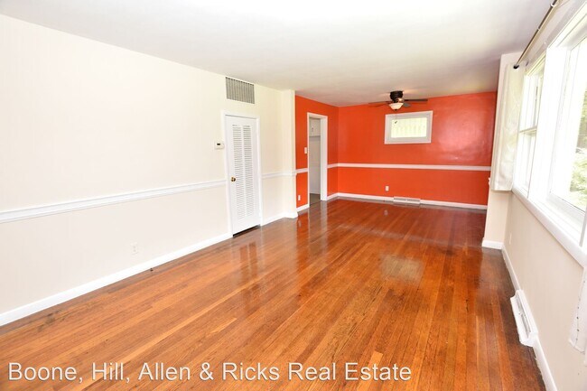 Building Photo - 3 br, 2 bath House - 312 Oakdale Rd