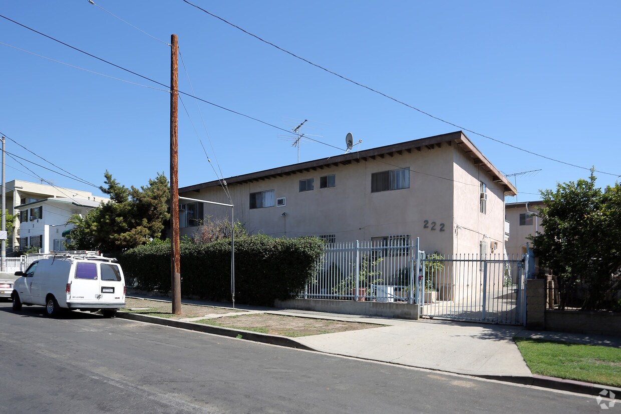 Primary Photo - 222 N Lake St