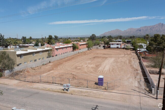 April 2022 - Bellevue Park