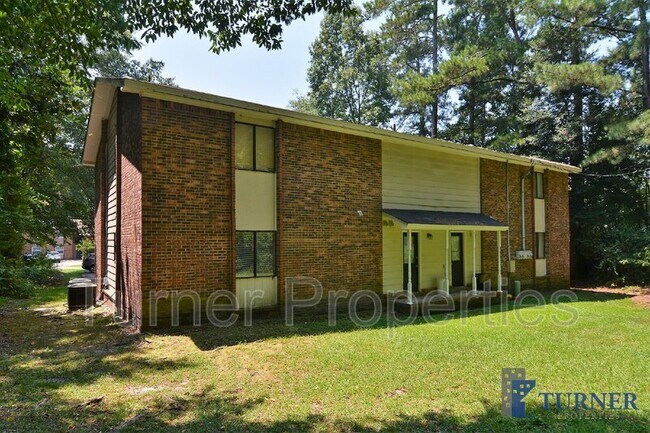 Foto del edificio - 1658 Horseshoe Dr