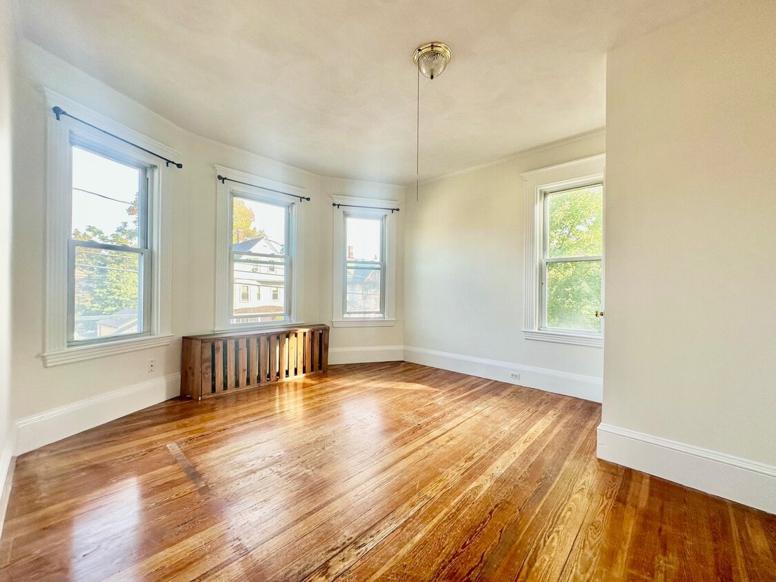Foto principal - 80 Fairbanks St