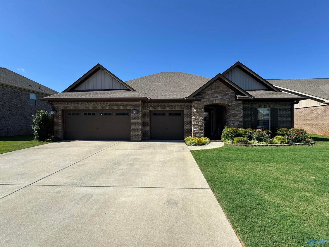 Foto principal - 217 Balota St