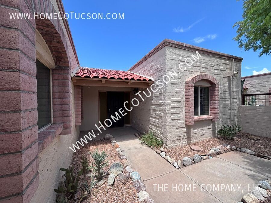 Photo - 5215 E Bermuda Street-