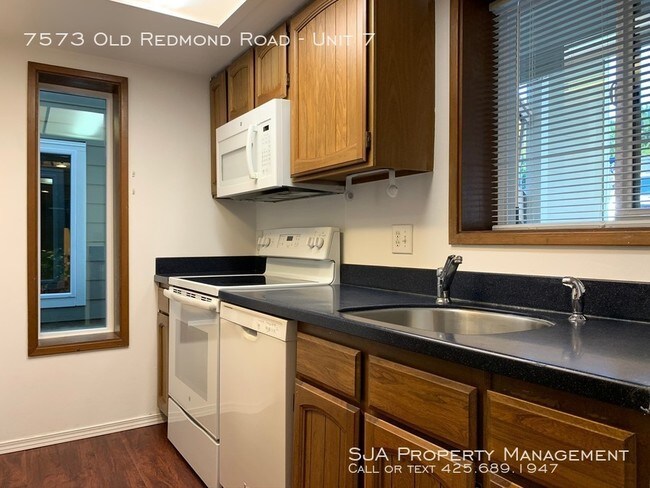 Building Photo - 7573 Old Redmond Rd
