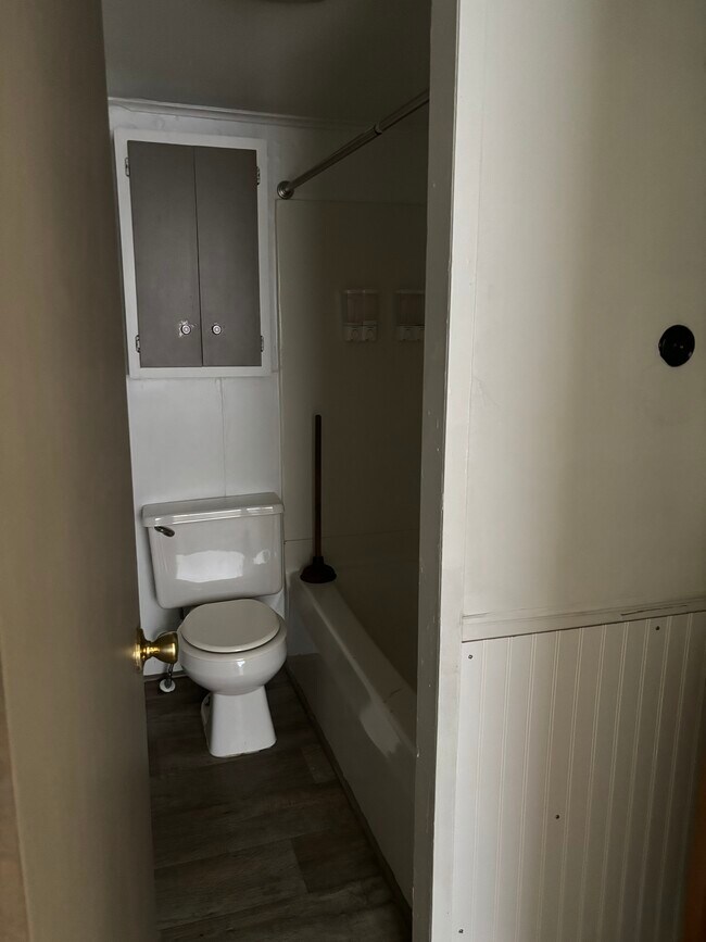 Foto del edificio - 196-1 S Mount Vernon Ave