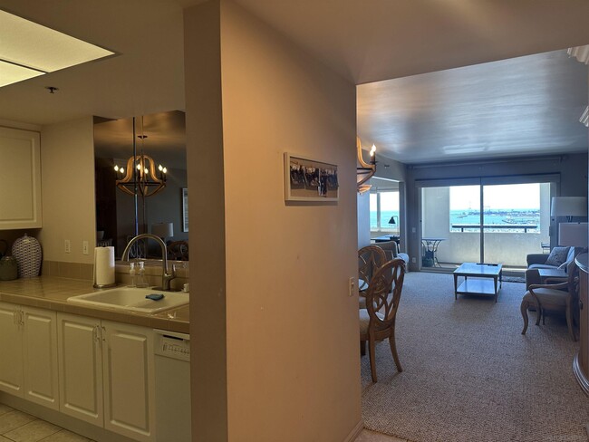 Building Photo - 525 E Seaside Way