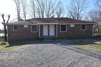 Building Photo - 142 Rob Rd