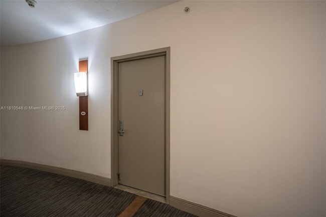 Foto del edificio - 1750 N Bayshore Dr