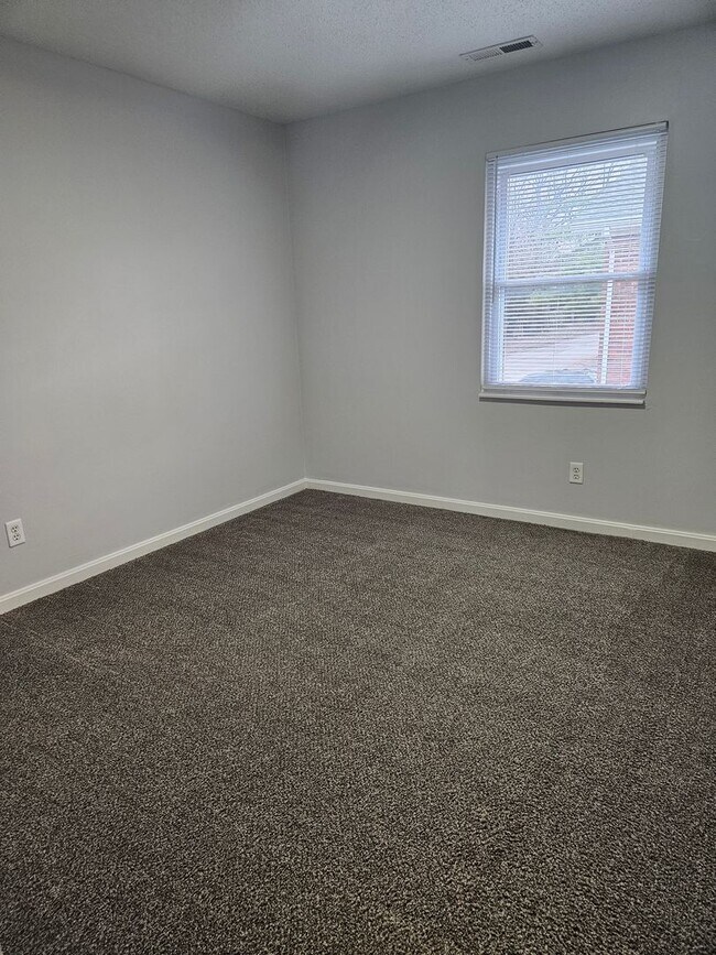 Foto del edificio - Green Valley Apartments