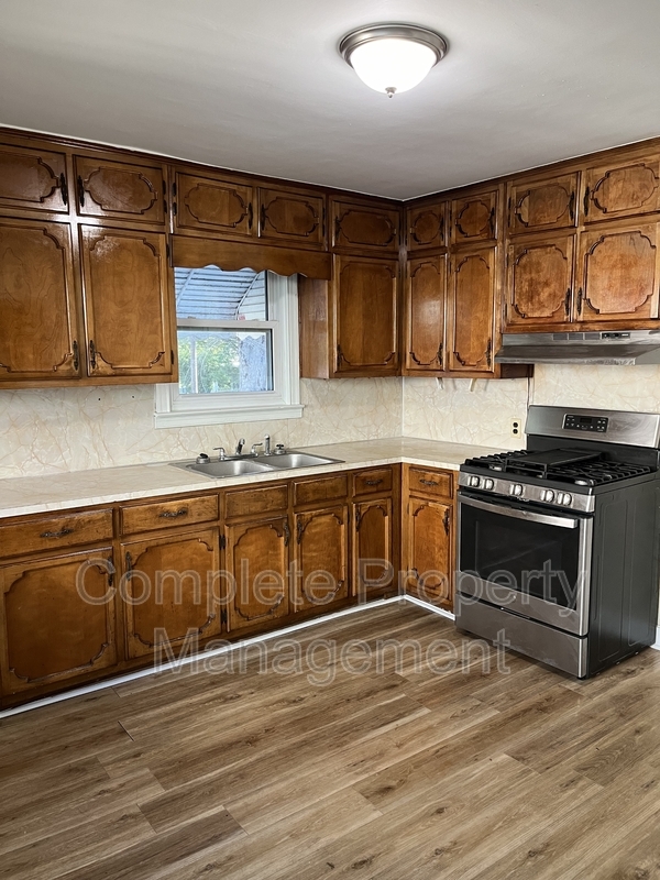 Building Photo - 1869 Princeton Ct SW