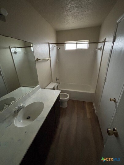 Building Photo - 4203 Stallion Dr