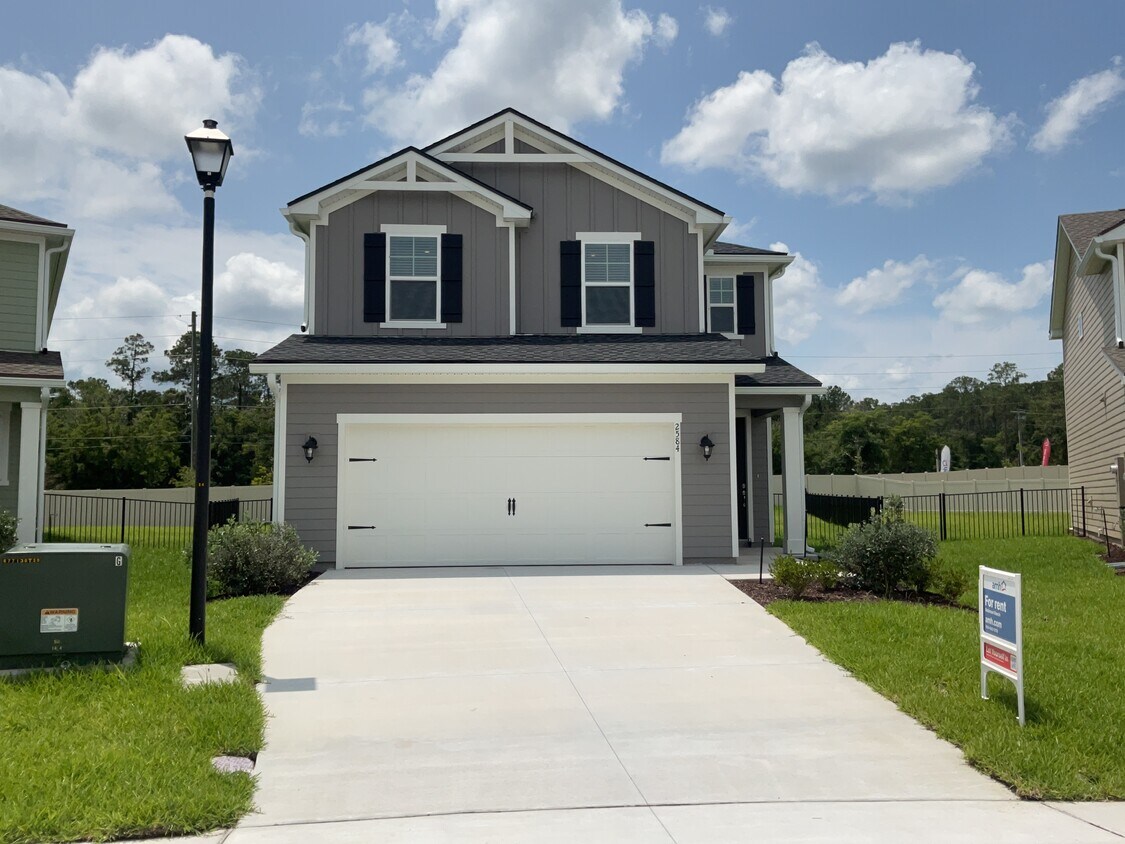 Foto principal - 2584 Spring Moss Ct