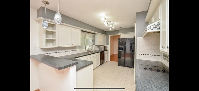 Building Photo - 1407 Westgreen Blvd