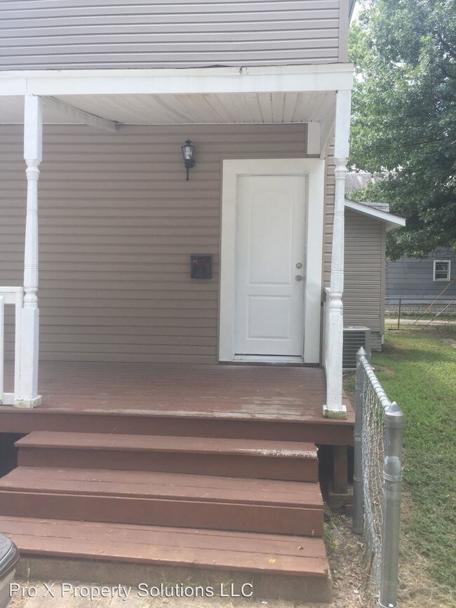Building Photo - 409 N Olive St