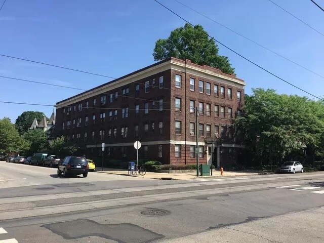 Building Photo - 4725 Chester Ave