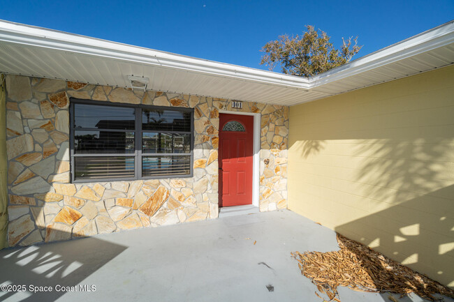 Foto del edificio - 401 Milford Point Dr