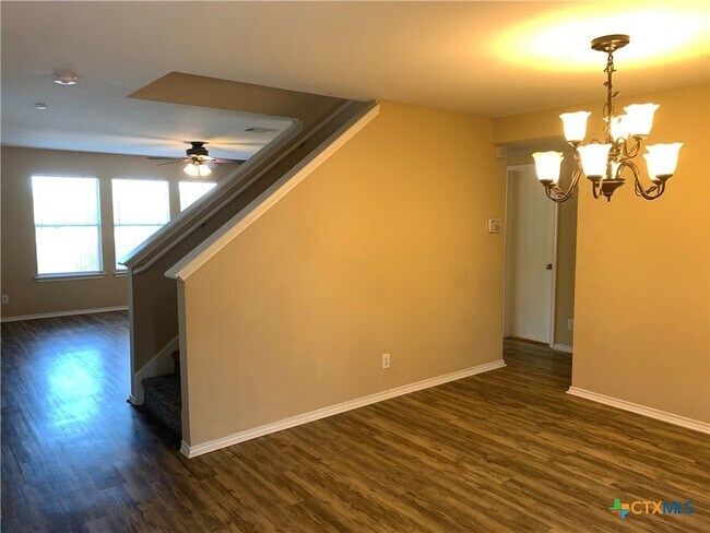 Foto del edificio - 381 Copper Path Dr