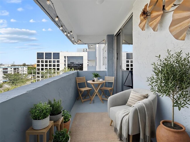 Foto del edificio - 5050 NW 7th St