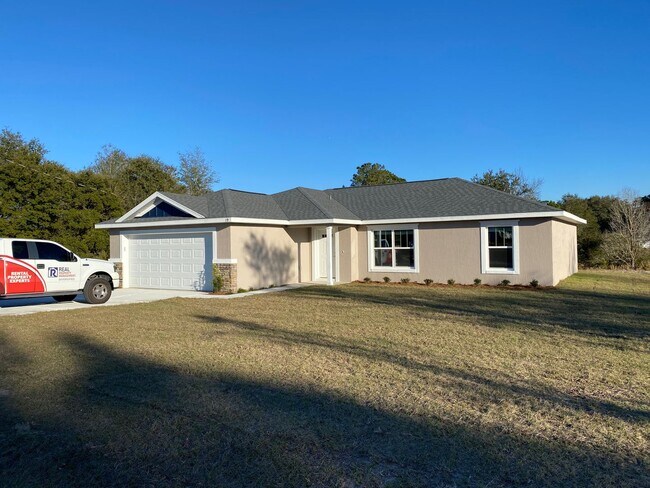 Foto del edificio - Available December 15th.....Custom Home - Desirable SE Ocala Neighborhood 3/2/2 **WON'T LAST**