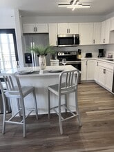 Building Photo - 209 W Jefferson St