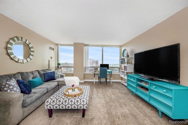 Foto del edificio - 3320 Spinnaker Ln