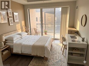 Building Photo - 318 Spruce St