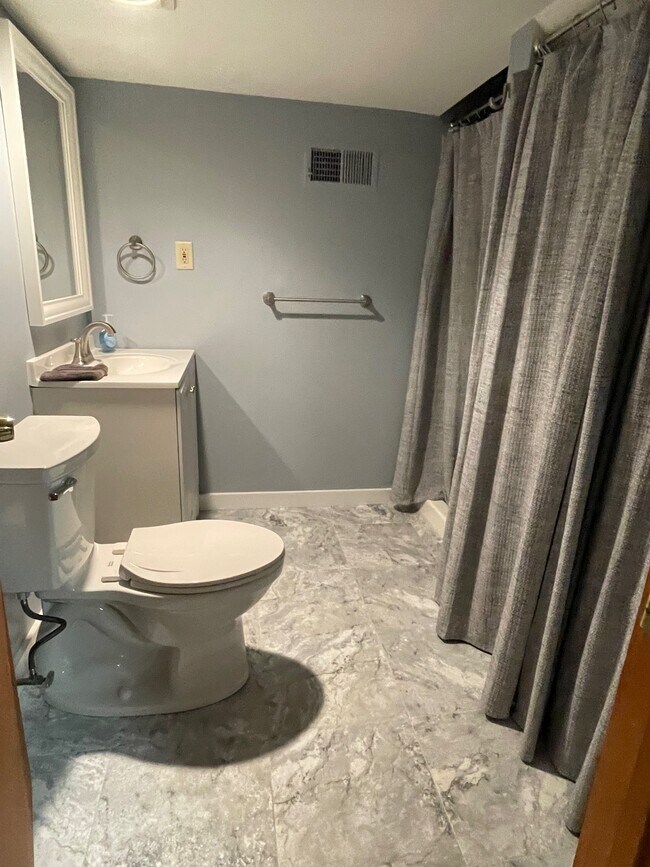 Foto del edificio - 158 Sunny Meadow Rd