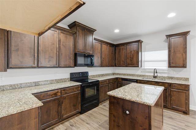 Foto del edificio - 4805 Pickett St