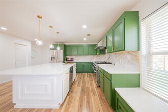 Building Photo - 7246 Wimberly Oaks Ln