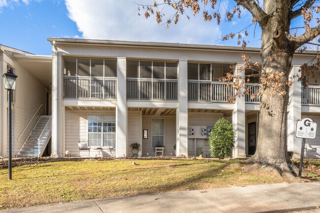 Building Photo - 1280 Middle Tennessee Blvd
