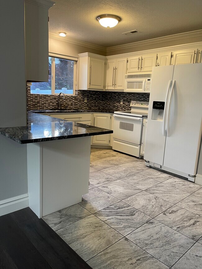 Foto del edificio - 290 S 1200 E