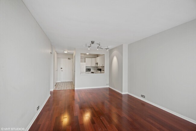 Foto del edificio - 5415 N Sheridan Rd
