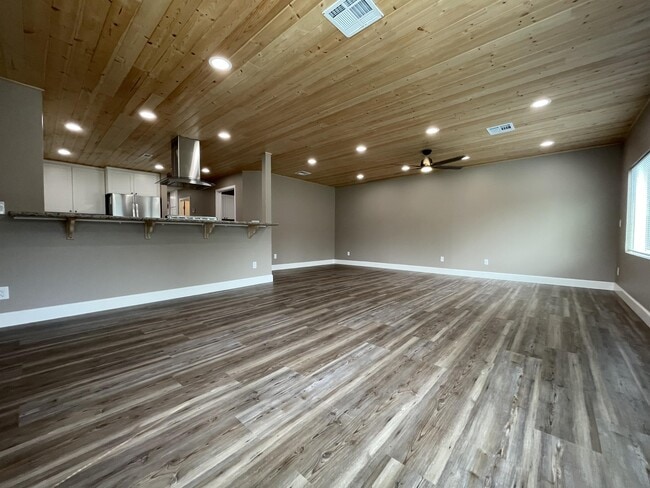 Building Photo - 3179 Aloha Ln