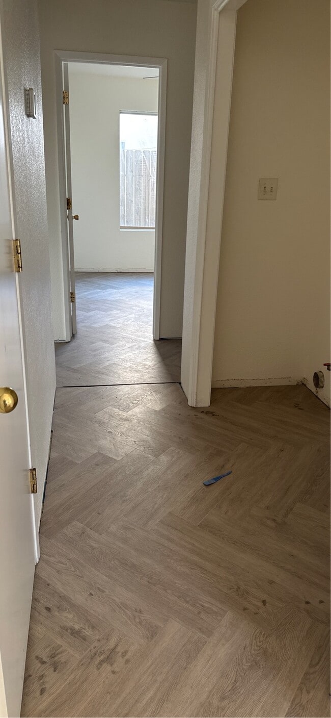 Foto del edificio - 7206 Ravenhill St