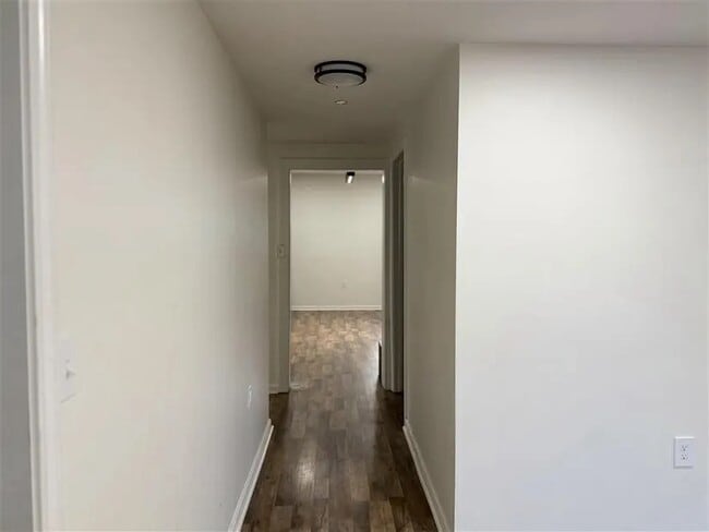 Building Photo - 1810 N Church St