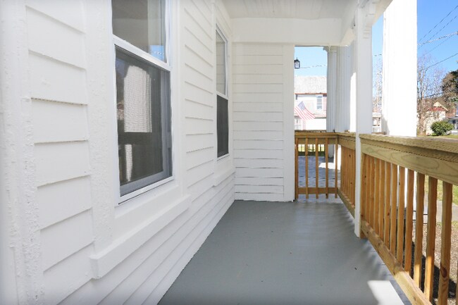 Building Photo - 26 South St