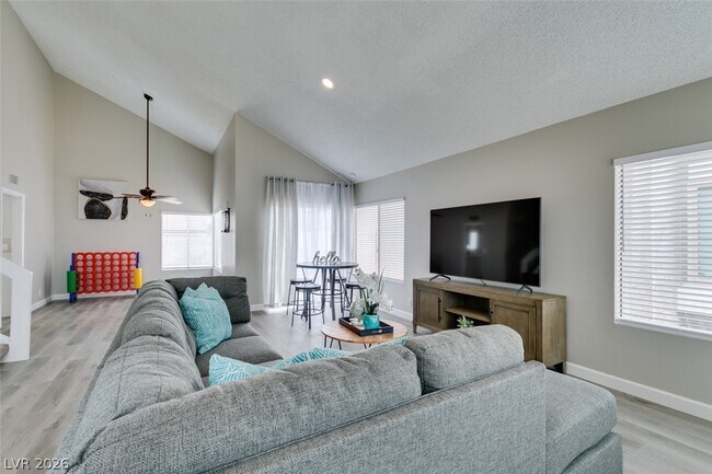 Foto del edificio - 6585 Minton Ct