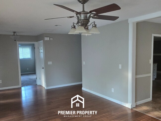 Foto del edificio - 650 Wilshire Dr