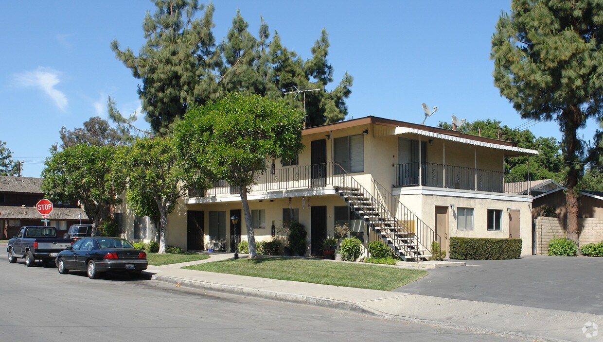 Foto principal - 401 S Hickory St