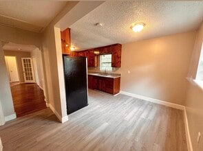 Building Photo - 507 N Houston