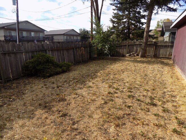 Foto del edificio - 906 N 4th St