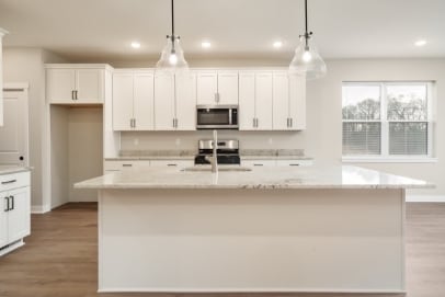 Building Photo - 5718 Willow Creek Ln