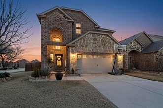 Building Photo - 9801 Diamondback Ln