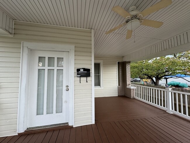 Building Photo - 3108 Linden Ave