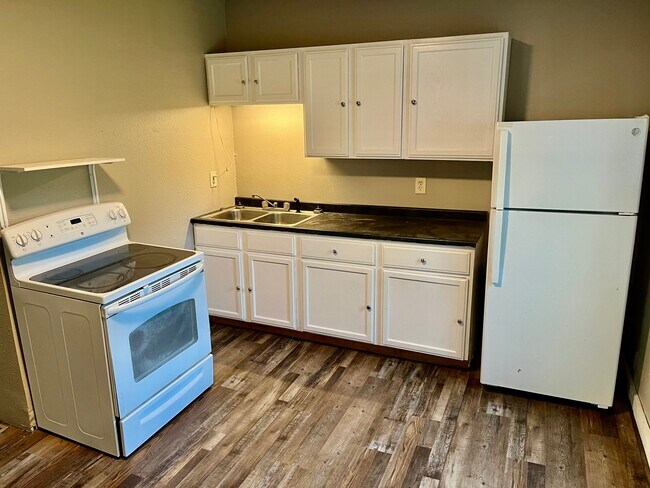 Foto del edificio - 729 W Cavour Ave