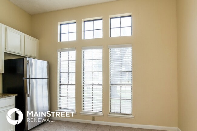 Foto del edificio - 1526 Rushworth Dr