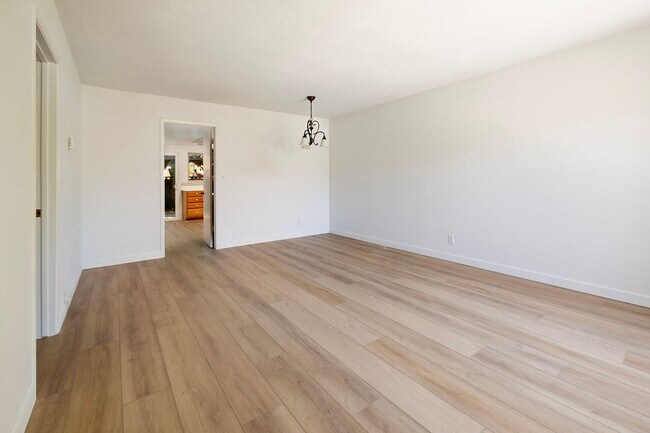 Foto del edificio - Beautiful 2/2 Condo in Hidden Valley!