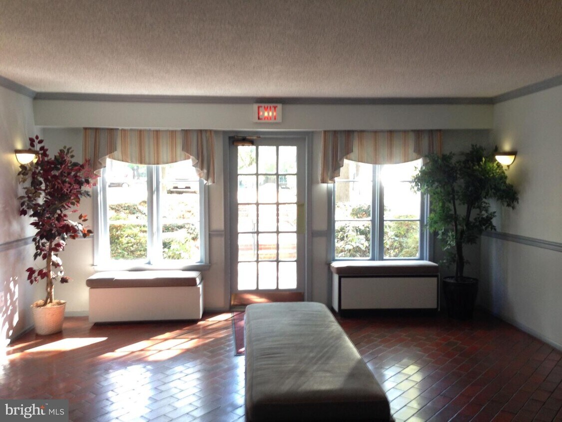 7680 Tremayne Pl Unit 103, McLean, VA 22102 Room for Rent in McLean