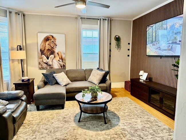 Building Photo - 79 Sanford St