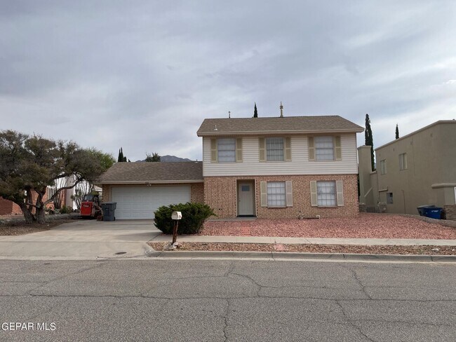 Building Photo - 720 Agua Caliente Dr